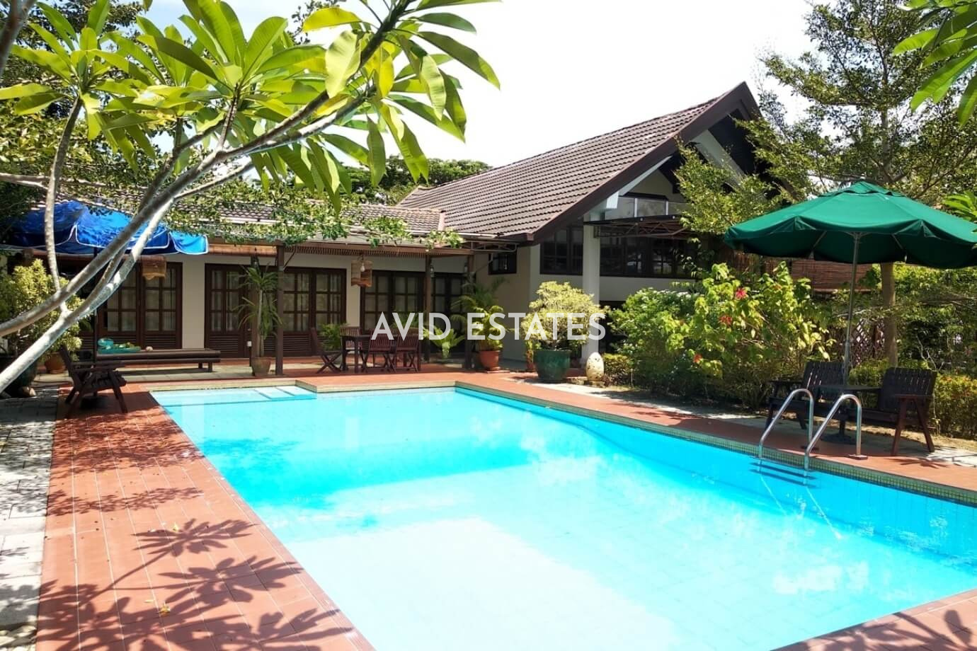 Labuan, Sabah,Labuan, 5 Bedrooms Bedrooms, ,4 BathroomsBathrooms,Bungalow / Detached,For Sale,Jalan Sungai Lada,1888