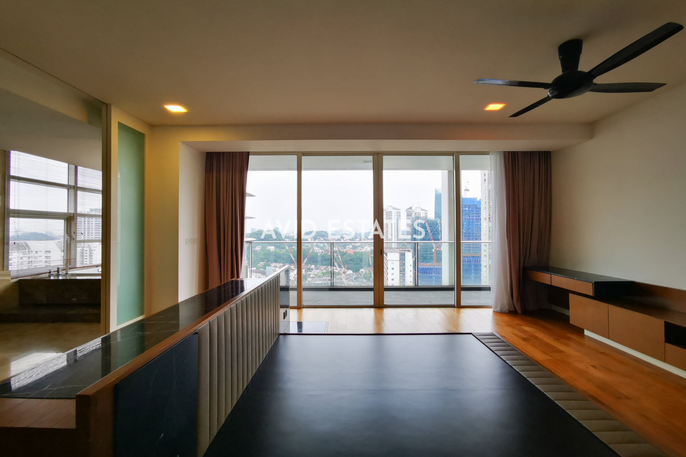One Menerung, Bangsar,Kuala Lumpur, 4 Bedrooms Bedrooms, ,5 BathroomsBathrooms,Condominium / Serviced Residence,For Sale,pantai,2298