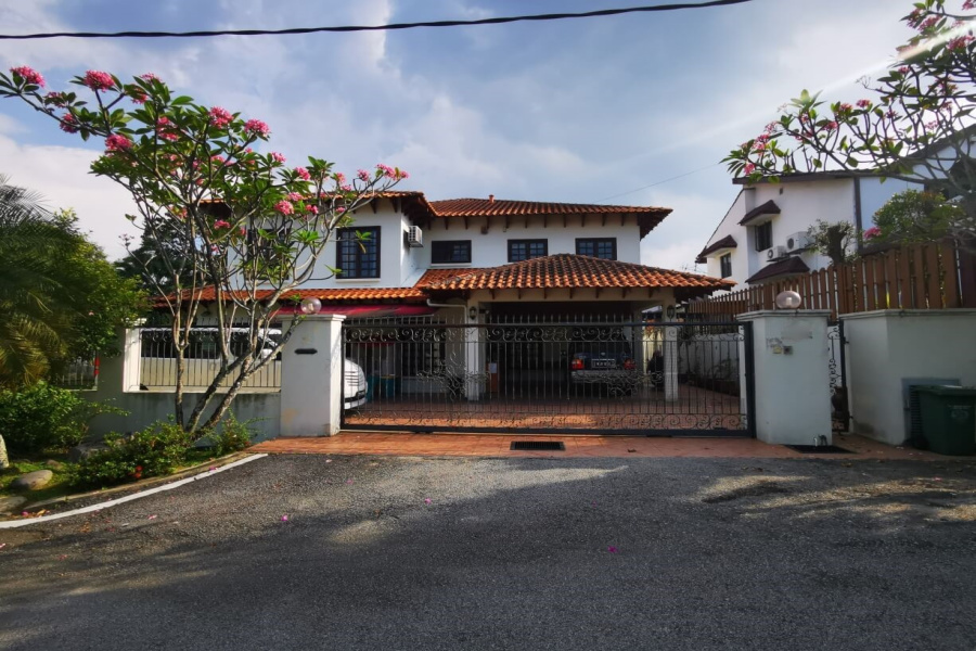 Bangsar,Kuala Lumpur, 5 Bedrooms Bedrooms, ,5 BathroomsBathrooms,Bungalow / Detached,For Sale,pantai,2306