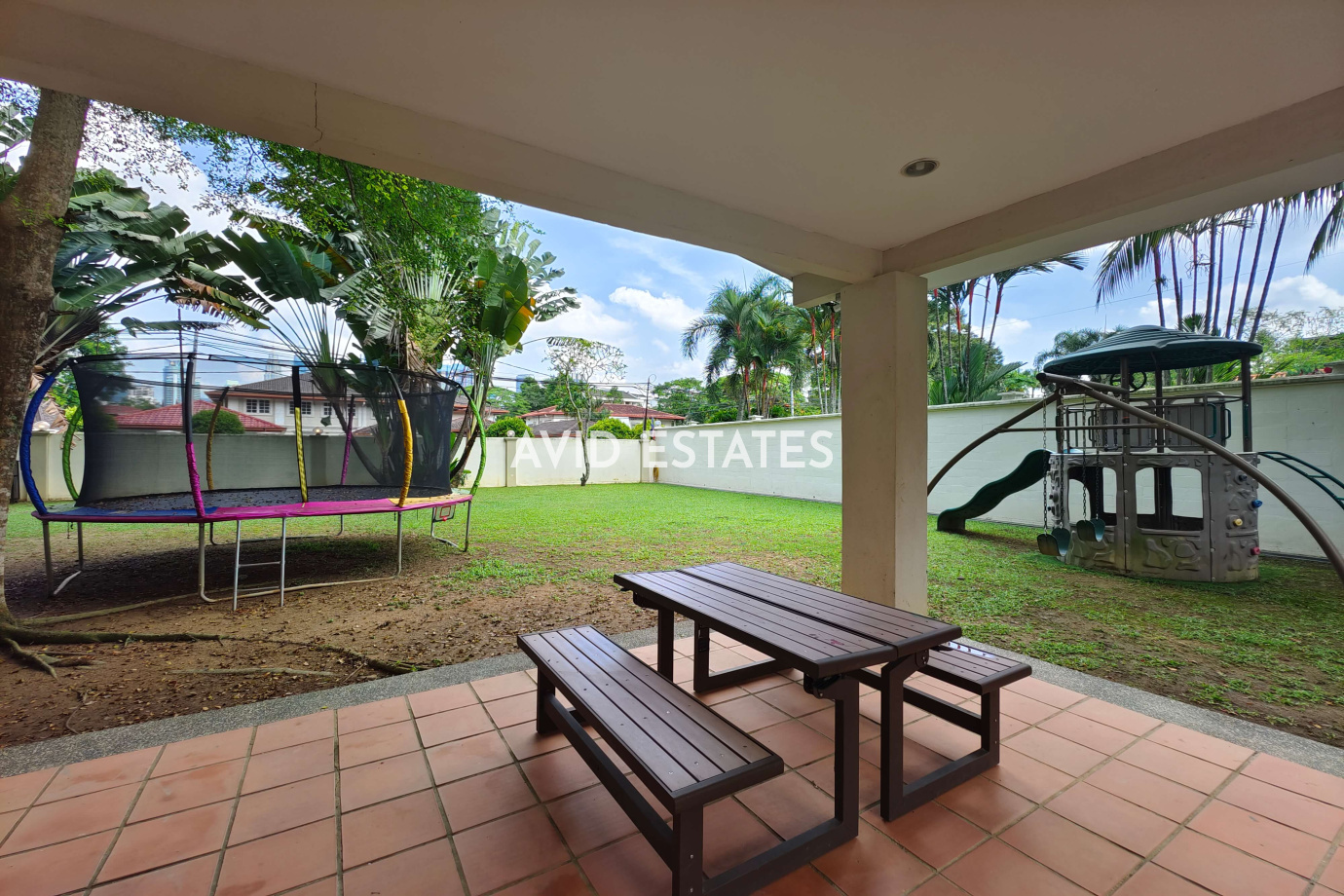 Taman U-Thant,Kuala Lumpur, 4 Bedrooms Bedrooms, ,4 BathroomsBathrooms,Bungalow / Detached,For Sale,Ampang Hilir,2316