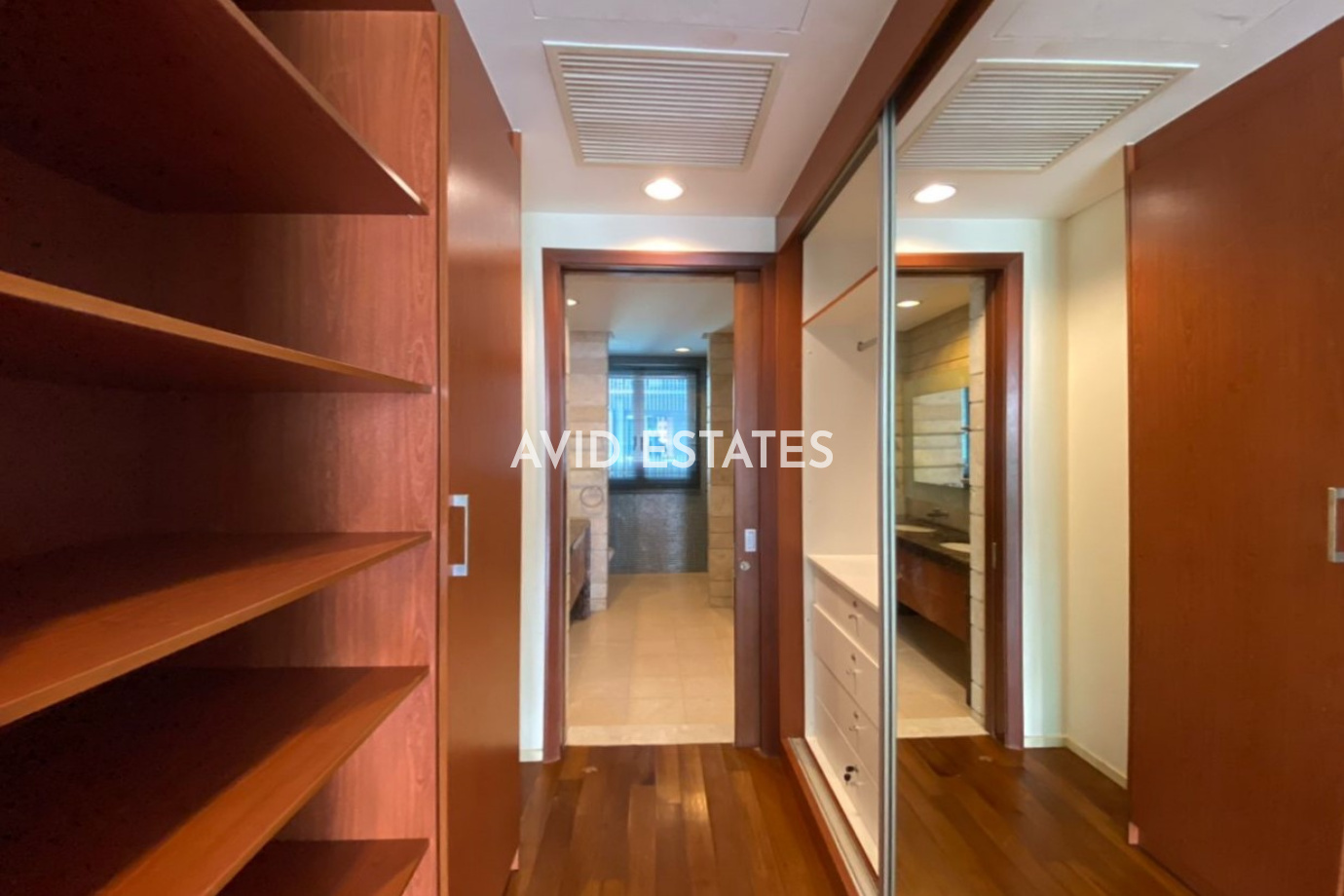 Dua Residency, KLCC,Kuala Lumpur, 4 Bedrooms Bedrooms, ,3 BathroomsBathrooms,Condominium / Serviced Residence,For Sale,Bukit Bintang, KL,2372