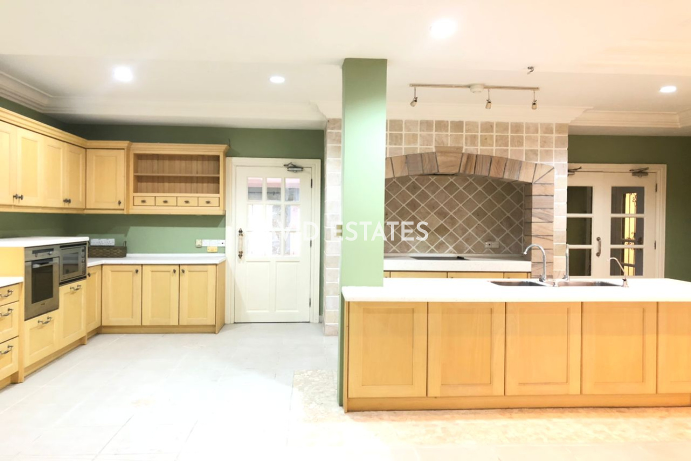 Taman TAR, Ampang,Kuala Lumpur, 6 Bedrooms Bedrooms, ,6 BathroomsBathrooms,Bungalow / Detached,For Sale,U-Thant, Ukay,2393