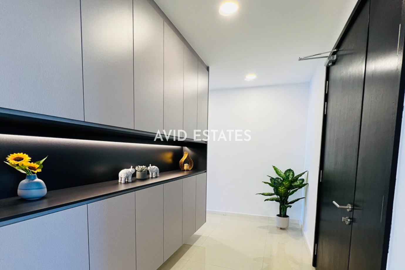 Agile Mont Kiara, Mont Kiara,Kuala Lumpur, 4 Bedrooms Bedrooms, ,6 BathroomsBathrooms,Condominium / Serviced Residence,For Sale,Dutamas, Duta, Sri Hartamas,2403