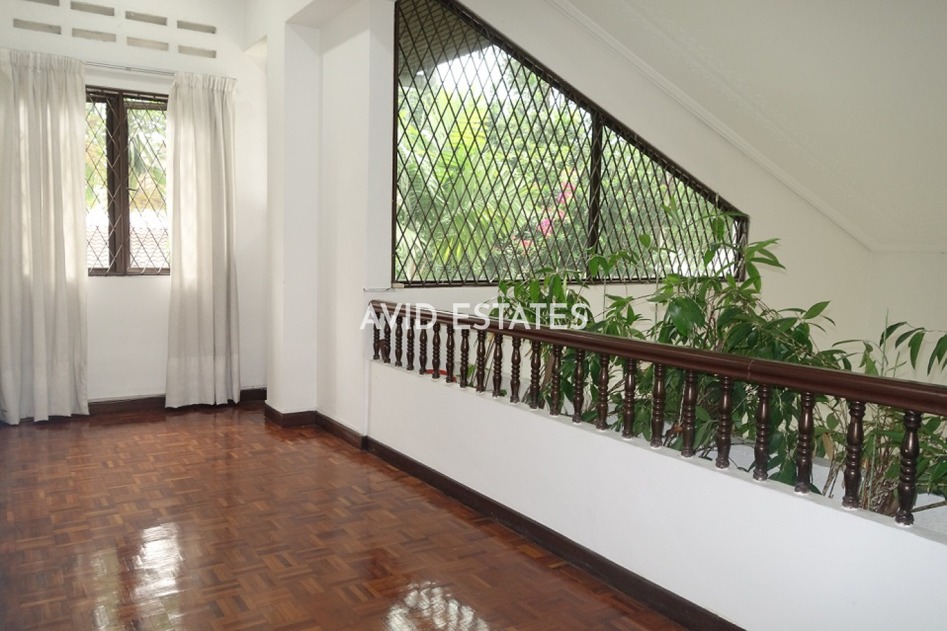 Damansara Heights,Kuala Lumpur, ,3 BathroomsBathrooms,Bungalow / Detached,To Let,Off Jalan Bruas,1100