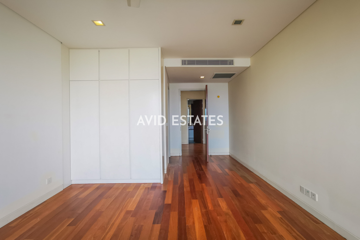 One Menerung, Bangsar,Kuala Lumpur, 3 Bedrooms Bedrooms, ,5 BathroomsBathrooms,Condominium / Serviced Residence,To Let,Pantai,2475