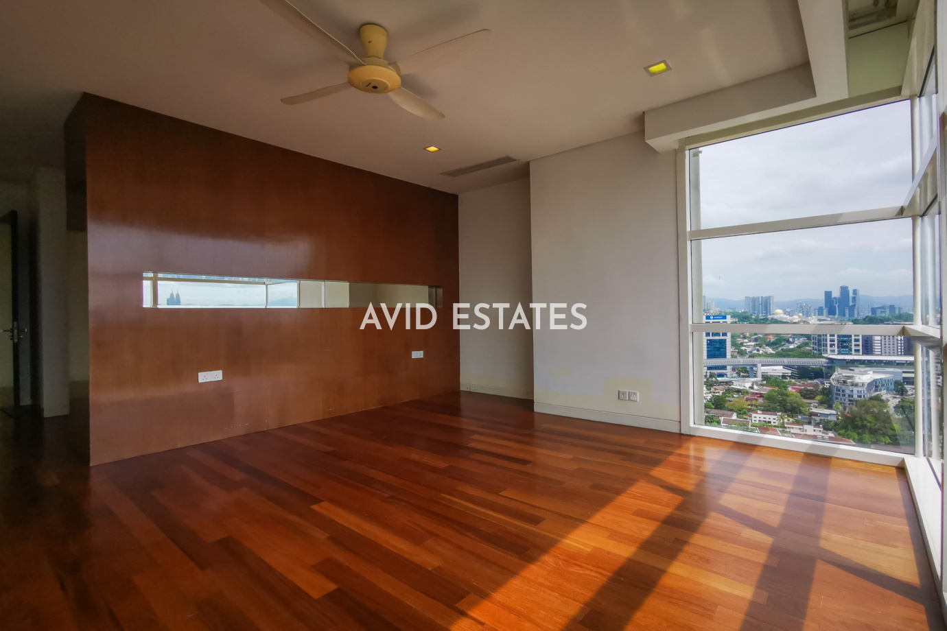 One Menerung, Bangsar,Kuala Lumpur, 3 Bedrooms Bedrooms, ,5 BathroomsBathrooms,Condominium / Serviced Residence,To Let,Pantai,2475