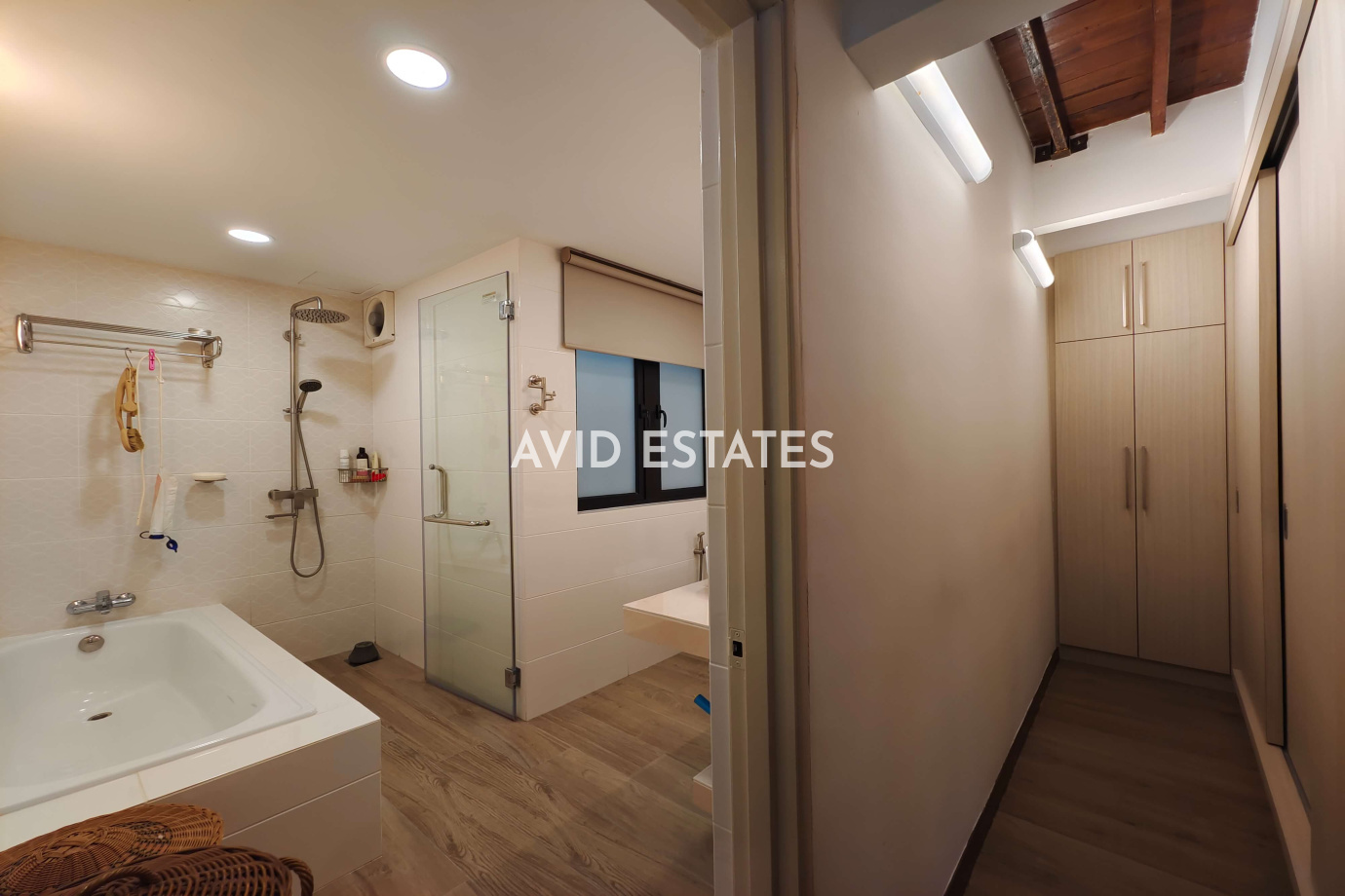 Taman Seputeh,Kuala Lumpur, 5 Bedrooms Bedrooms, ,5 BathroomsBathrooms,Terrace / Link,For Sale,2543