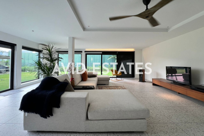 Taman Seputeh, Seputeh,Kuala Lumpur, 3 Bedrooms Bedrooms, ,5 BathroomsBathrooms,Terrace / Link,For Sale,Jalan Taman Seputeh,2564