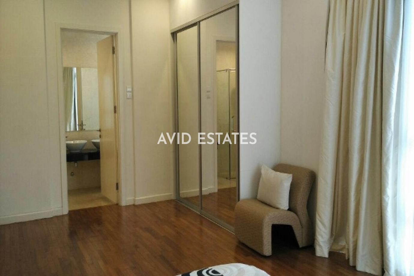 Idaman Residence, KLCC,Kuala Lumpur, 3 Bedrooms Bedrooms, ,3 BathroomsBathrooms,Condominium / Serviced Residence,To Let,Idaman Residence,Jalan Law Yew Swee,1314